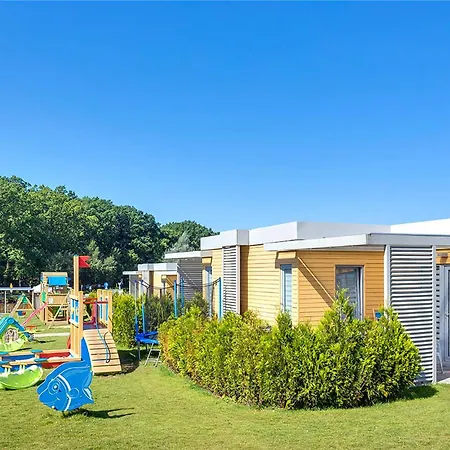 2 Bedroom Gorgeous In Casa vacanze Rewal